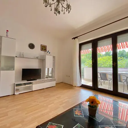 Adults Only Biserka Close To Town Centre Apartment *